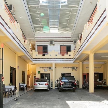 Reddoorz Syariah Near Jembatan Merah Plaza Krembangan Dış mekan fotoğraf