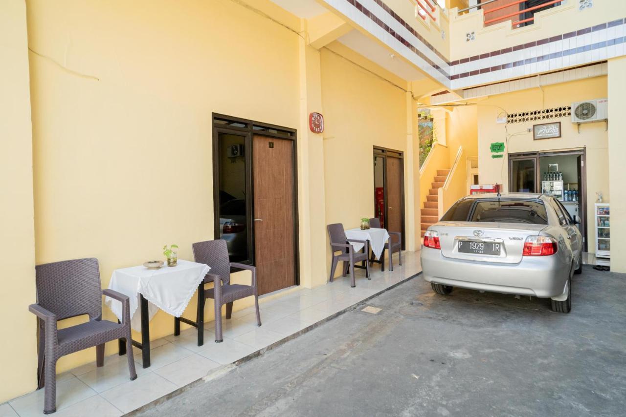 Reddoorz Syariah Near Jembatan Merah Plaza Krembangan Dış mekan fotoğraf