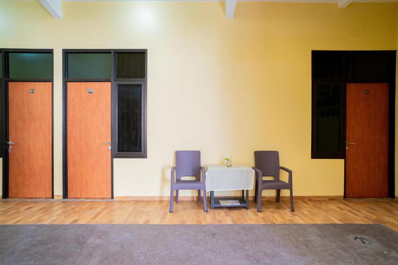 Reddoorz Syariah Near Jembatan Merah Plaza Krembangan Dış mekan fotoğraf